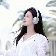 小雪测评官抖音达人头像