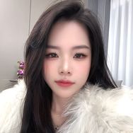 小个子1米47的小美【小美四季】抖音达人头像