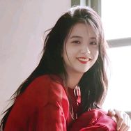小莫🍓抖音达人头像