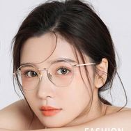 素慕眼镜抖音号头像