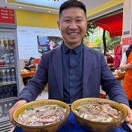 小刘羊肉粉教学抖音达人头像