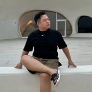 尼克老师•Pro Max抖音达人头像