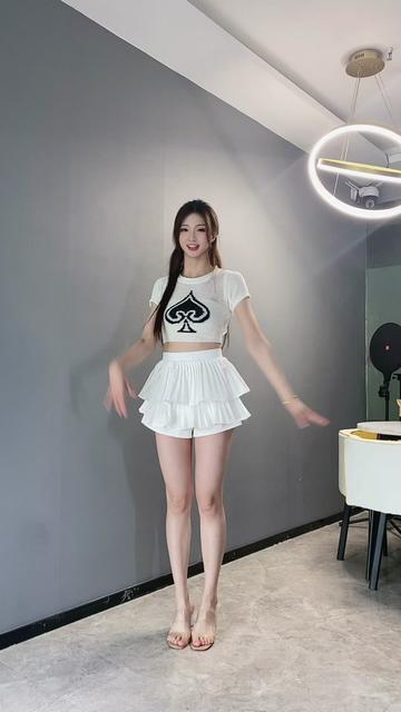 抖音柒柒Bb💃 ⁹¹²⁷ 2022-06-10|万水千山总是情,进来看看行不行?|直播数据与分析报告 - 蝉妈妈数据