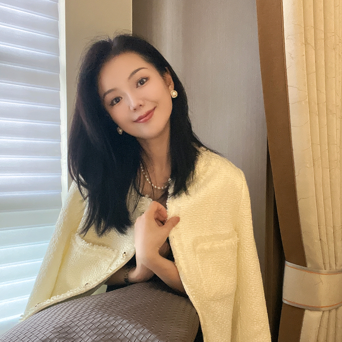 罗衣日记正在直播直播封面
