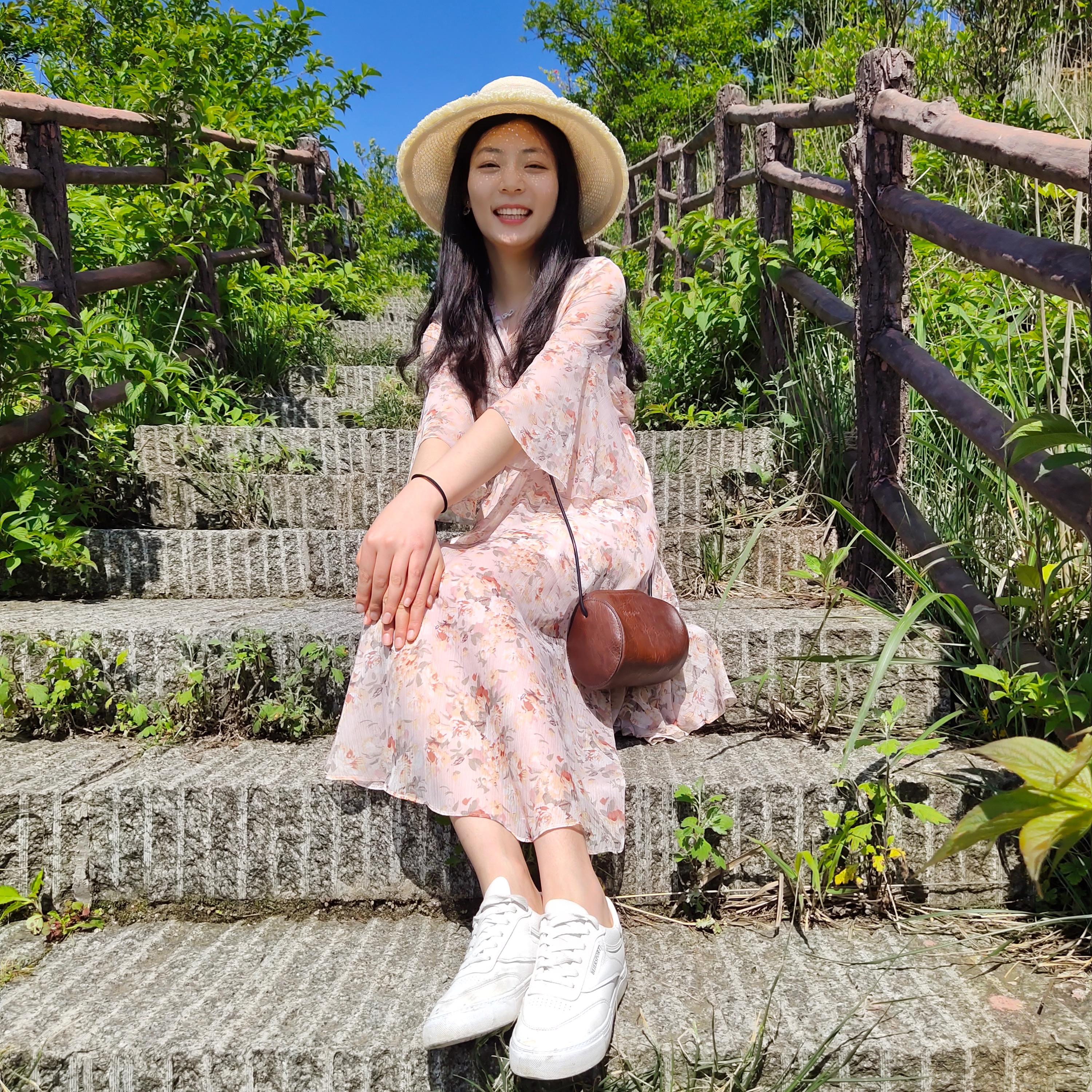 梅子麻意小店正在直播直播封面