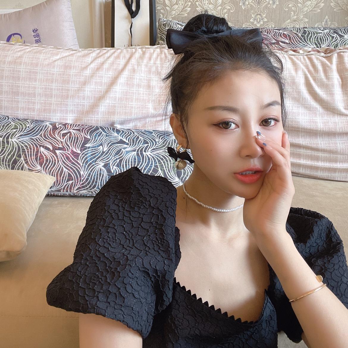 你的爱播第一次专场你不来看看直播封面
