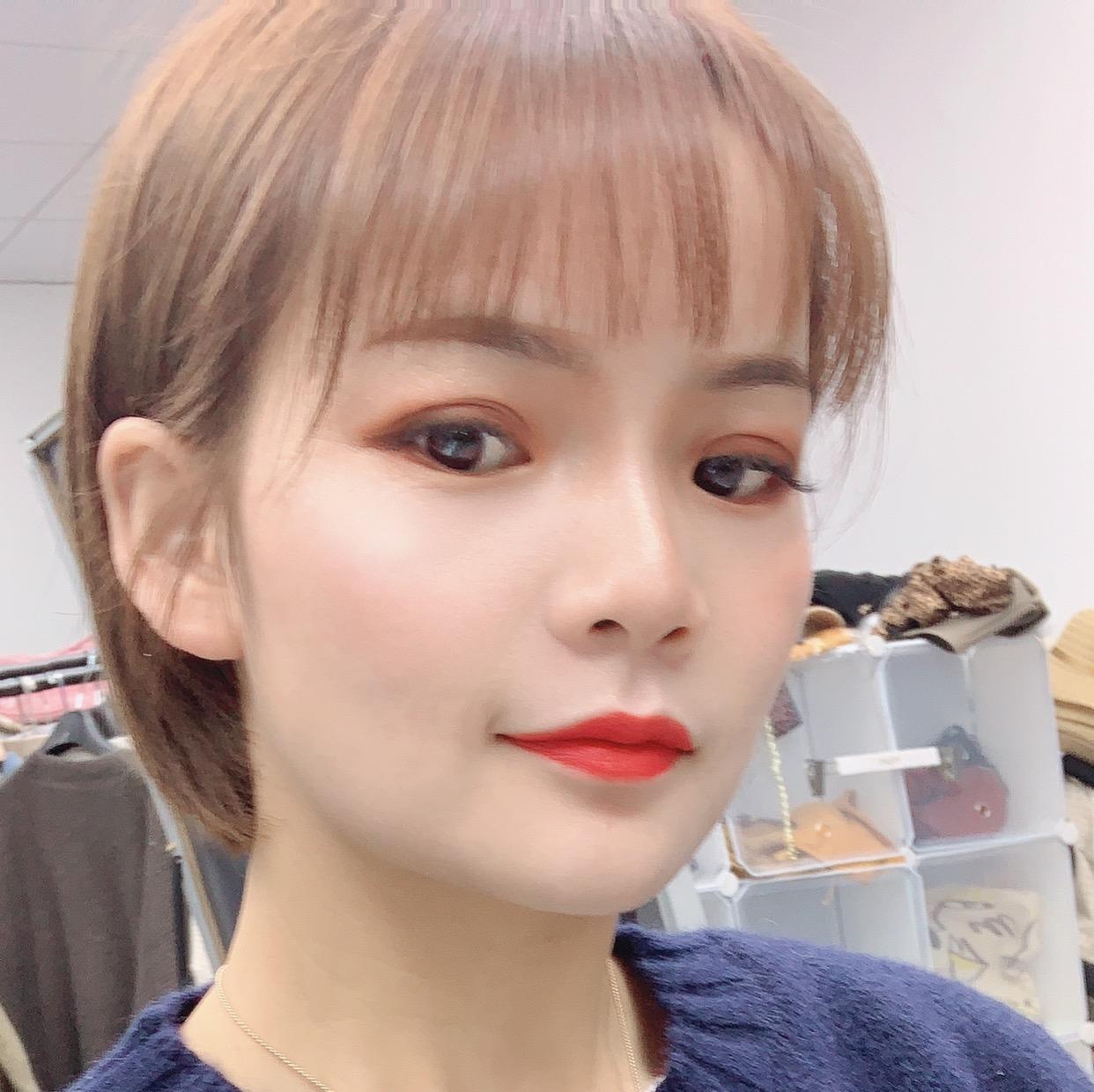 瑛瑛服饰...正在直播直播封面
