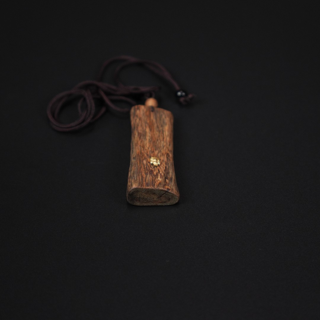 沉香CX00298 吊罗山9分沉吊牌 12g商品图