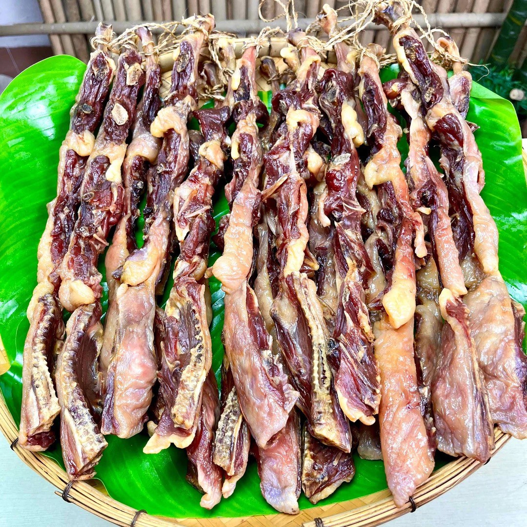 顺丰包邮【腊鸭腿】跑山麻鸭腿咸香肉质紧实可清蒸焖煮商品图