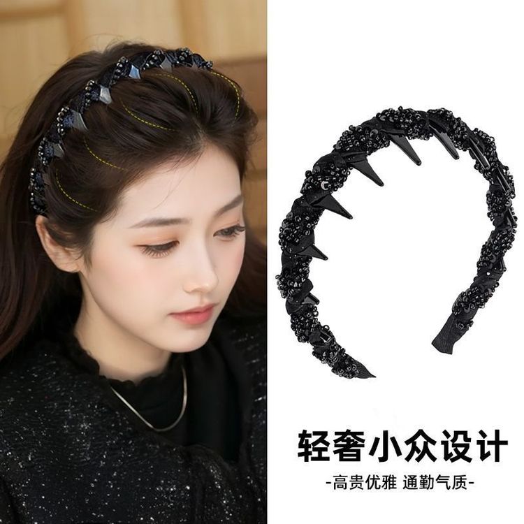 新款2026路易斯繁星发箍防水贴轻奢气质小香风手工串珠商品图