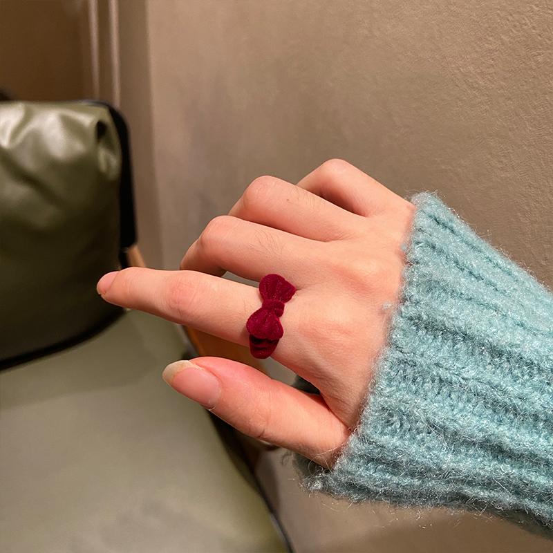 法式可爱少女感 秋冬甜美丝绒红色蝴蝶结开口食指戒指价格¥9.90佣金20.00%约¥1.98