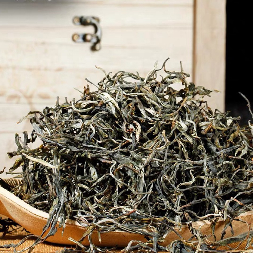 【老班章300年古树秋】蜜香足茶气霸道散茶方片随机发 支持试喝 商品图