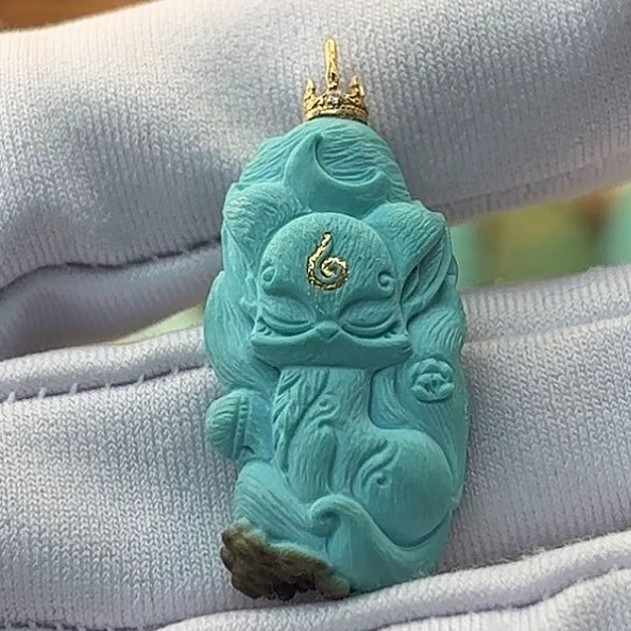 鱼悦珠宝天然原矿绿松石纯手工精工雕刻萌宠凤九尾狐文玩吊坠商品图