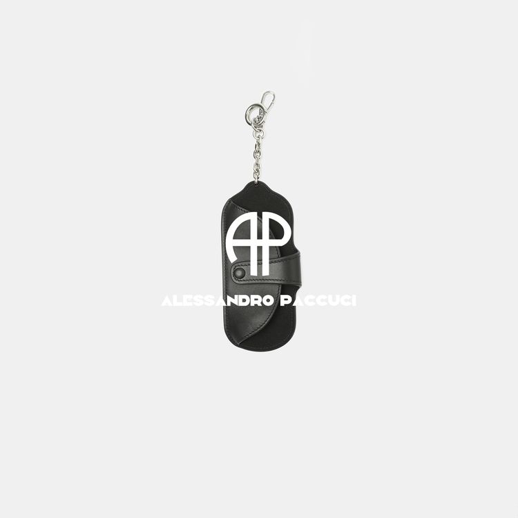 AP｜洛哥62049AP头层牛皮黑色实用时尚百搭潮流挂件眼镜袋眼镜夹商品图