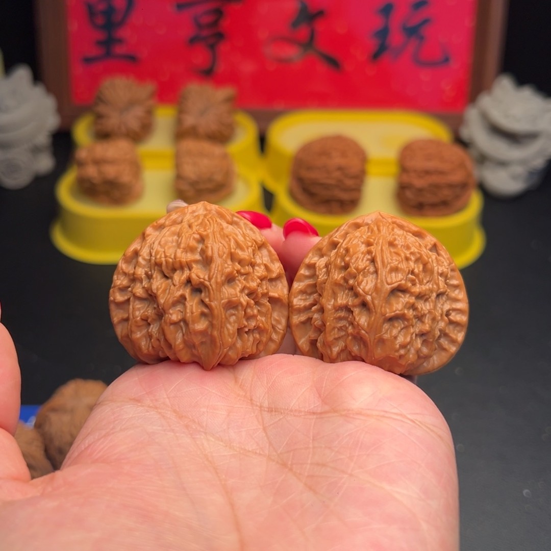 文玩核桃吊坠472三角白41尺商品图