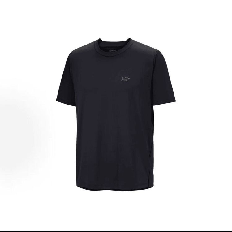 ARC'TERYX/始祖鸟男款Cormac小LOGO透气排汗速干短袖T恤商品图
