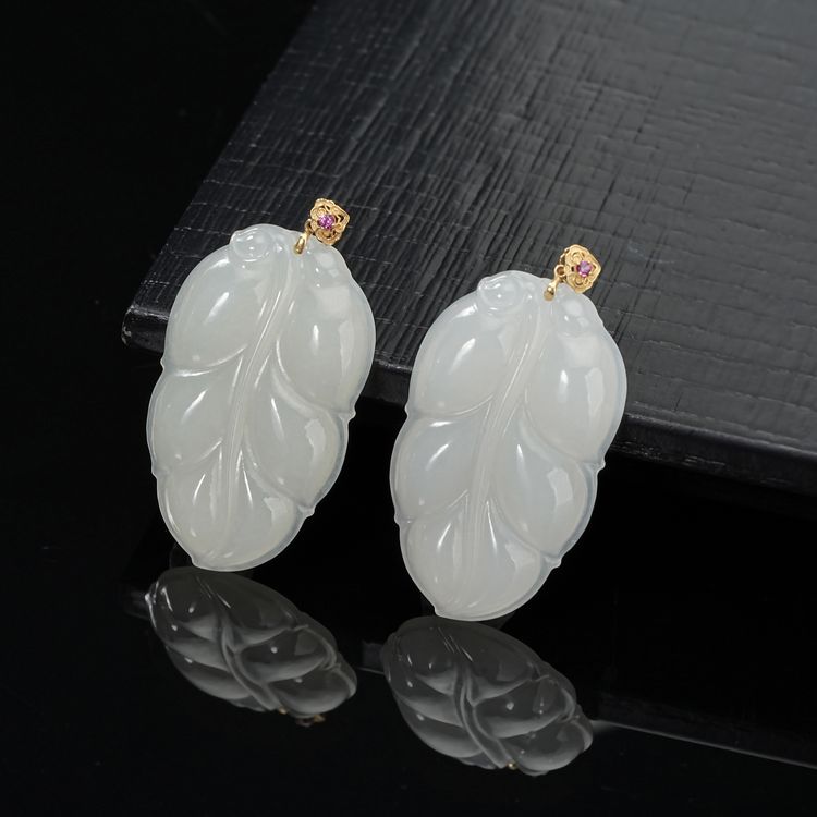 【小北珠宝】・清叶・18K金天然和田玉吊坠约20*34mm【多样性发一件】商品图