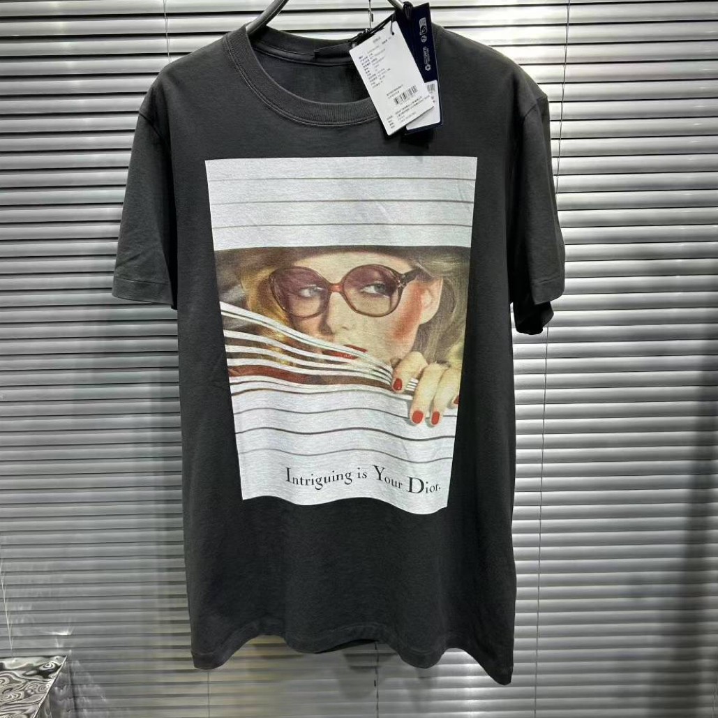 未使用 DIOR/迪奥 25ss胸前复古油画人像黑灰短袖m码商品图