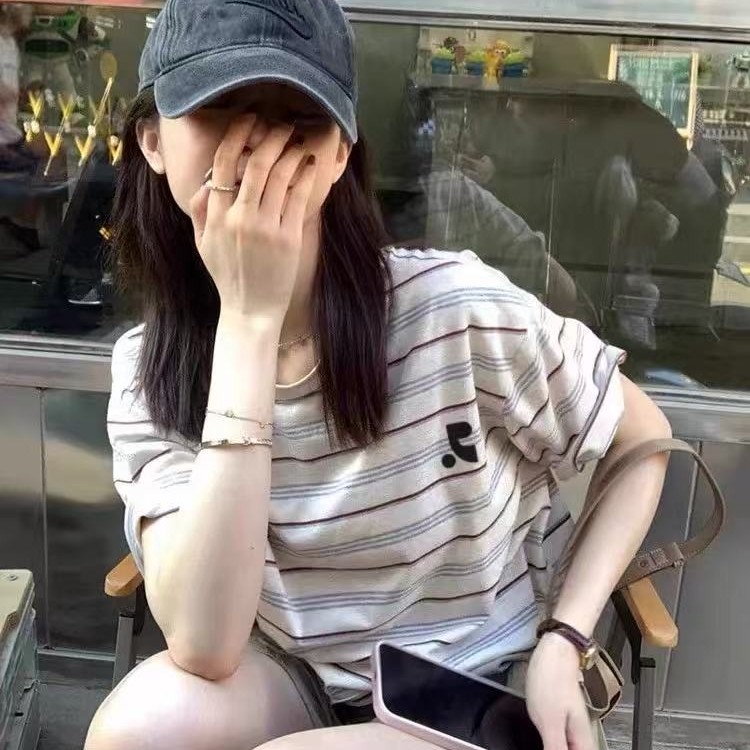 “【101-200】2026新款韩系温柔上衣女设计款慵懒显瘦上衣T恤”商品图