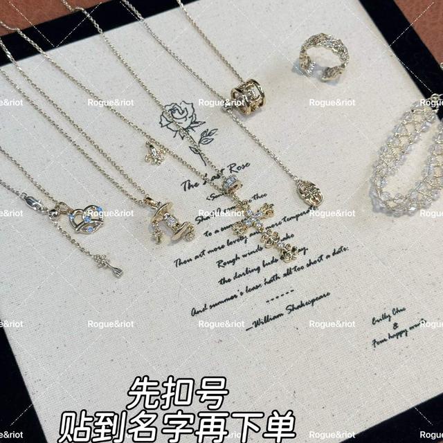 铜合金合成锆石项链 简约气质轻奢小众百搭复古时尚个性经典商品图