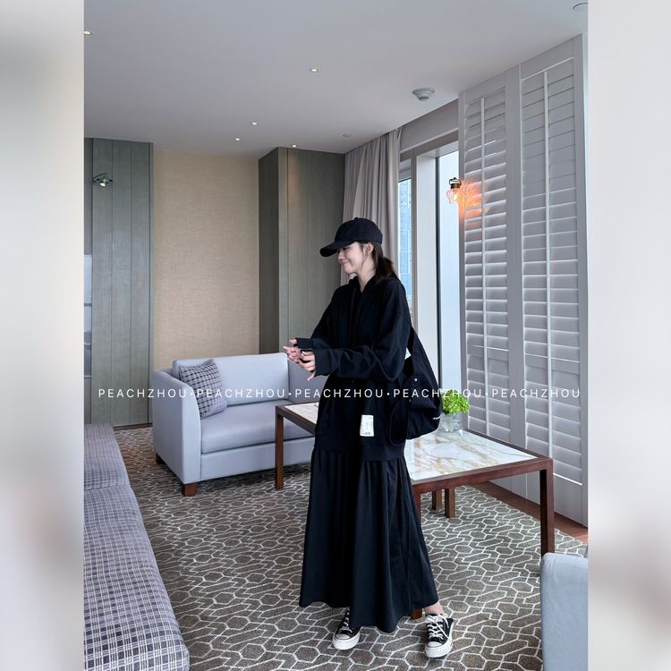 PEACHZHOU 贴标磨破卫衣裙宽松连帽毛圈拼接长款女连衣裙5QS7027商品图