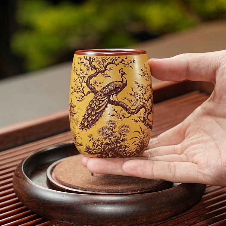 宜兴全手工紫砂茶具原矿大红袍粉浆刻绘花开富贵紫砂主人杯品茗杯商品图