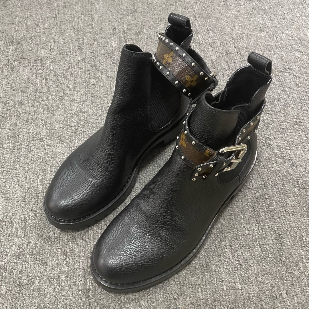 LOUIS VUITTON/路易威登 铆钉平底时尚短靴  35.5码/5538商品图
