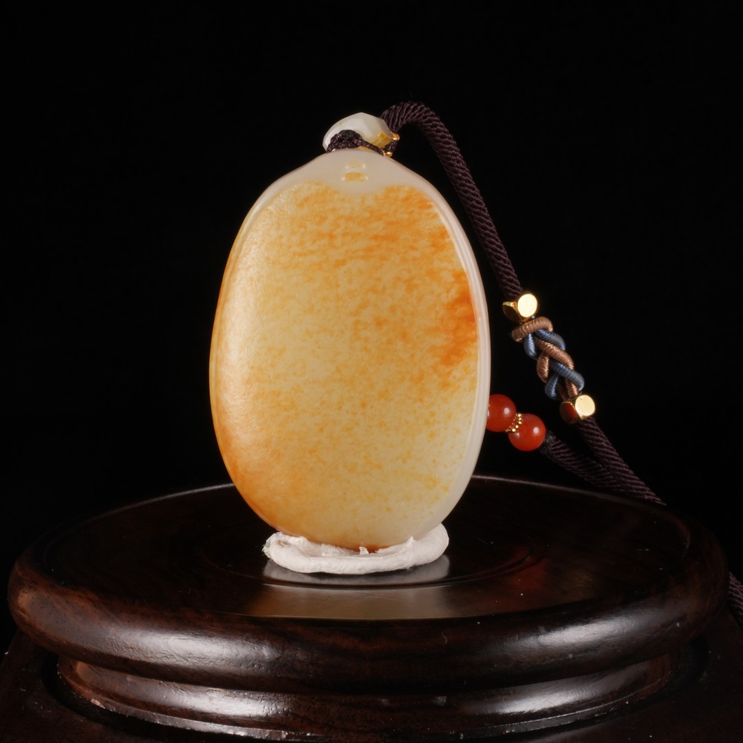 lot61和田玉满洒金无事牌挂件（NGTC国检N1子料证书）商品图