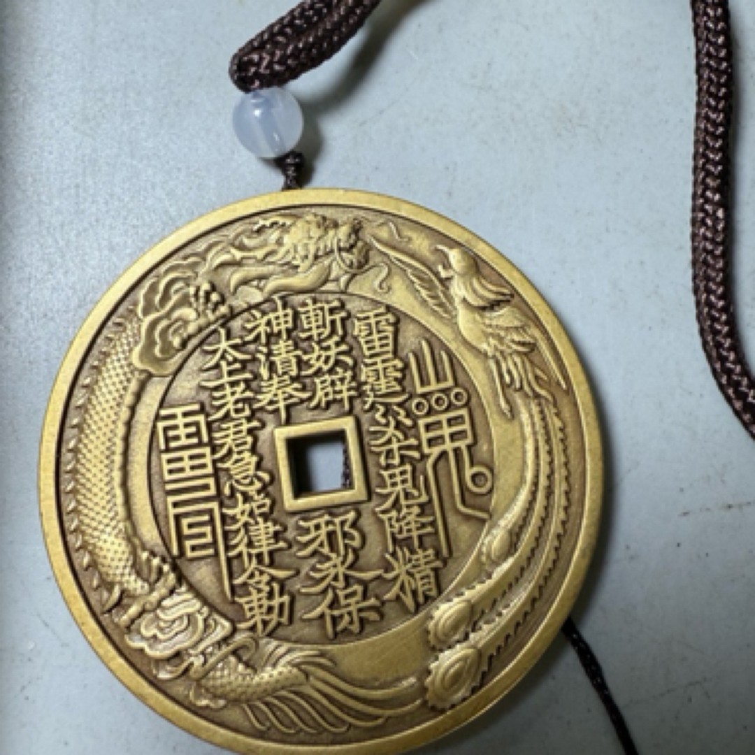 现代工艺品、龙凤山鬼、黄铜、直径60.厚3.8……商品图