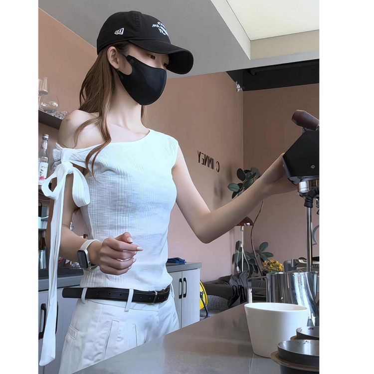 设计感白色不规则斜肩绑带短袖女夏季新款修身百搭时尚辣妹风上衣