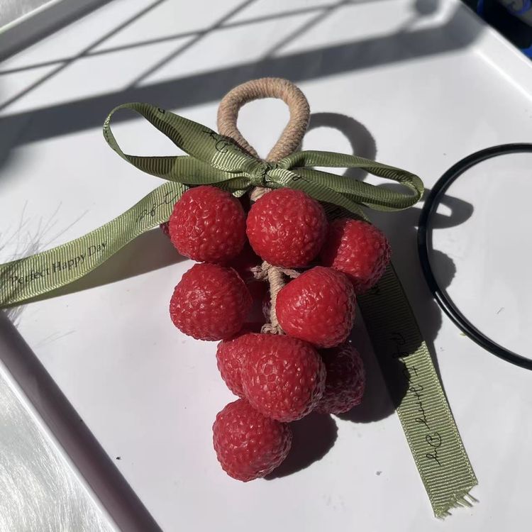 水果仿真荔枝味香皂手工皂纯手工车载香薰挂件卫生间好物创意日用商品图